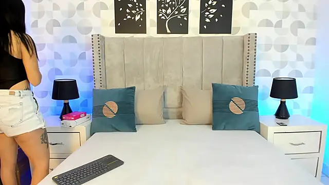 Snapshot of natasha_moreno chatting on 02-21-26, 12:39 natasha moreno online show from 02-21-26, 12:39