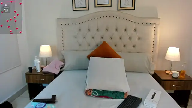 Snapshot of natasha_moreno chatting on 02-25-26, 12:26 natasha moreno online show from 02-25-26, 12:26