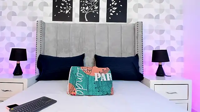 Snapshot of natasha_moreno chatting on 03-04-26, 12:33 natasha moreno online show from 03-04-26, 12:33