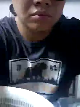 Snapshot of ANonngDan79 chatting on 10-04-25, 11:19 ANonngDan79 online show from 10-04-25, 11:19