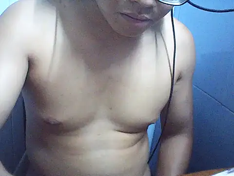 Snapshot of ANonngDan79 chatting on 12-16-25, 04:01 ANonngDan79 online show from 12-16-25, 04:01