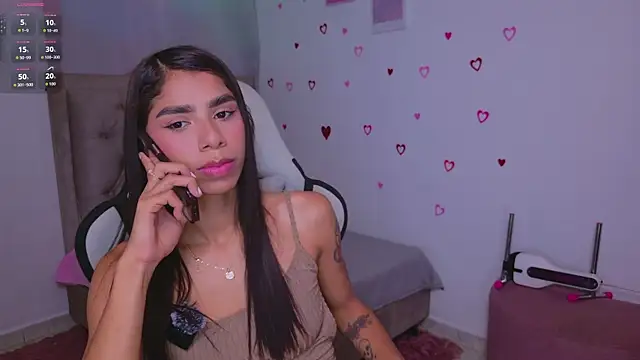 BrunetteAdams001 online show from 03-12-26, 12:50