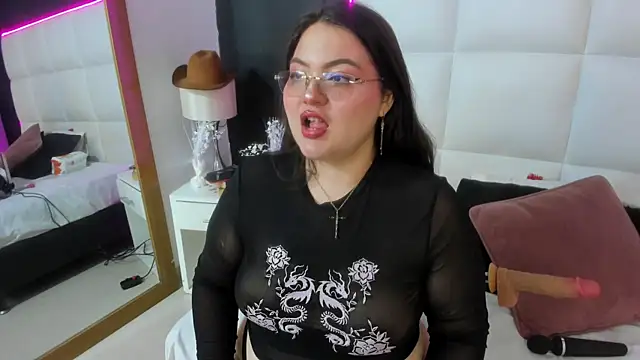 Tessa Sinclaire online show from 07-23-26, 07:56
