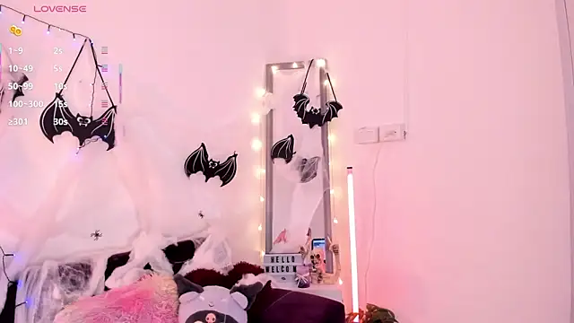 Snapshot of Kathybecker chatting on 10-18-25, 01:34 Kathybecker online show from 10-18-25, 01:34