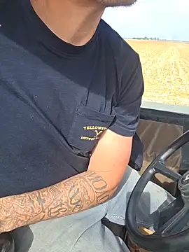 twistafatpipe online show from 10-13-25, 05:35