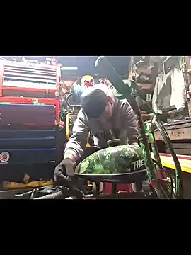 twistafatpipe online show from 11-09-25, 10:19