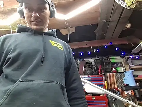 twistafatpipe online show from 03-12-26, 02:29