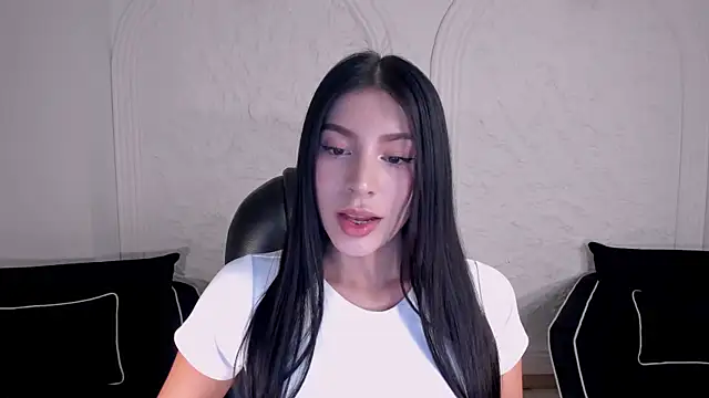 Snapshot of MaddisonTaylor1 chatting on 05-26-26, 07:32 MaddisonTaylor1 online show from 05-26-26, 07:32