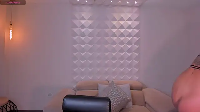 AmberColors  online show from 09-15-25, 07:25