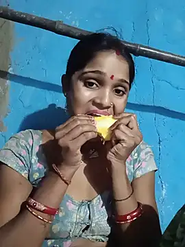 Snapshot of Harini_Gautam chatting on 06-23-26, 03:43 Harini Gautam online show from 06-23-26, 03:43