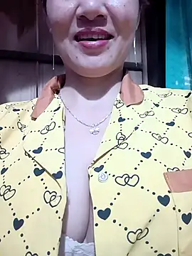 Snapshot of Nana-bar chatting on 09-12-25, 08:03 Nana-bar online show from 09-12-25, 08:03
