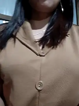 Snapshot of Nana-bar chatting on 10-07-25, 01:52 Nana-bar online show from 10-07-25, 01:52