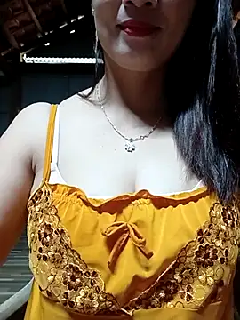 Snapshot of Nana-bar chatting on 10-11-25, 12:54 Nana-bar online show from 10-11-25, 12:54