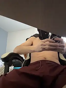 Snapshot of tok_lo24 chatting on 02-22-26, 11:42 tok lo24 online show from 02-22-26, 11:42