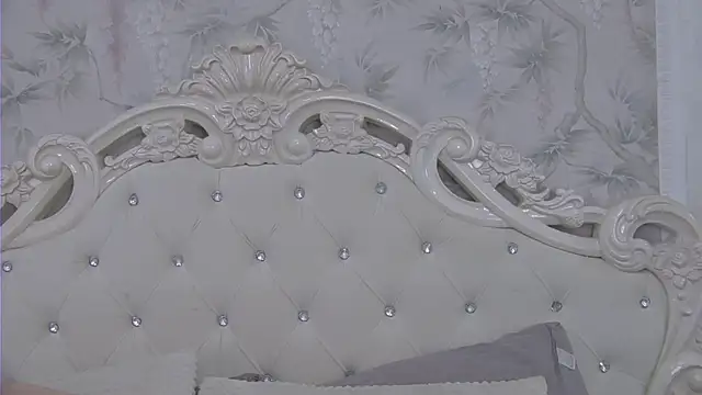 EllieFrosty  online show from 07-26-26, 06:48