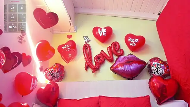 AtheneaArbelaez  online show from 09-22-25, 12:51