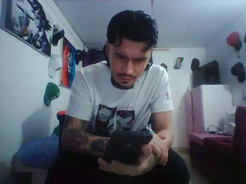 Snapshot of vegato_21 chatting on 03-27-26, 11:48 vegato 21 online show from 03-27-26, 11:48