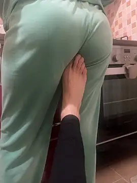 Snapshot of Serap-Kerem chatting on 02-19-26, 05:09 Serap-Kerem online show from 02-19-26, 05:09