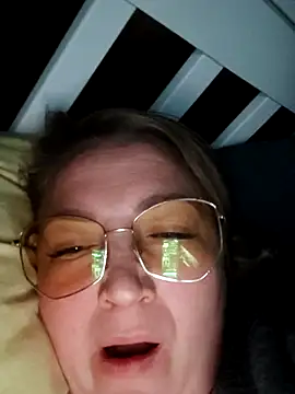 Kiss Eva online show from 09-28-25, 10:37