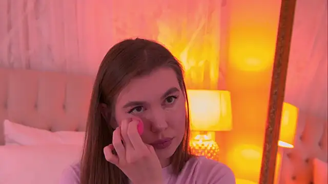AshleyEvance online show from 06-07-26, 06:39