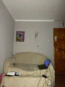 Snapshot of April_Purr chatting on 02-14-26, 09:28 April Purr online show from 02-14-26, 09:28