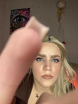 Snapshot of April_Purr chatting on 03-04-26, 12:44 April Purr online show from 03-04-26, 12:44