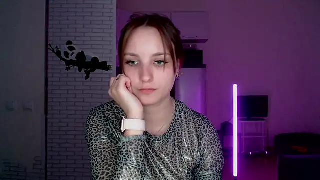Leonaalove online show from 04-02-26, 05:32