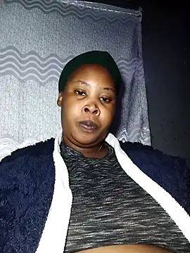 Snapshot of OCEANSQUITERXXX chatting on 10-23-25, 06:13 OCEANSQUITERXXX online show from 10-23-25, 06:13