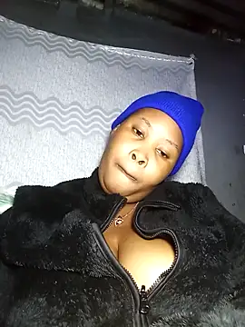 Snapshot of OCEANSQUITERXXX chatting on 10-27-25, 10:52 OCEANSQUITERXXX online show from 10-27-25, 10:52