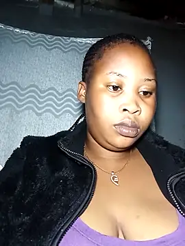 Snapshot of OCEANSQUITERXXX chatting on 10-29-25, 12:13 OCEANSQUITERXXX online show from 10-29-25, 12:13