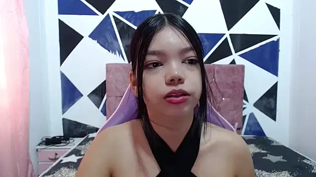 Snapshot of shy_luna18 chatting on 12-05-25, 01:42 shy luna18 online show from 12-05-25, 01:42