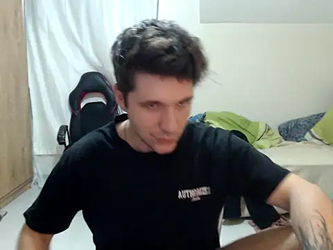 Snapshot of 2handsomemann chatting on 09-25-25, 07:39 2handsomemann online show from 09-25-25, 07:39