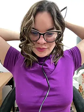 Snapshot of Pribaixinha chatting on 10-22-25, 06:51 Pribaixinha online show from 10-22-25, 06:51