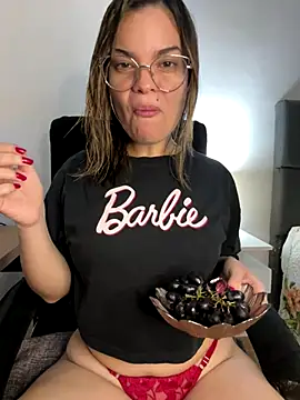 Snapshot of Pribaixinha chatting on 11-02-25, 10:12 Pribaixinha online show from 11-02-25, 10:12