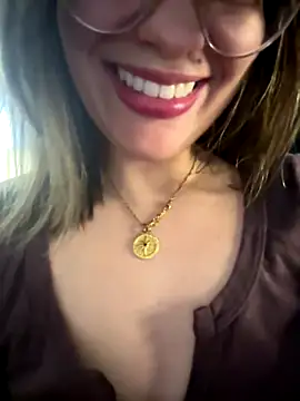 Snapshot of Pribaixinha chatting on 11-12-25, 03:56 Pribaixinha online show from 11-12-25, 03:56