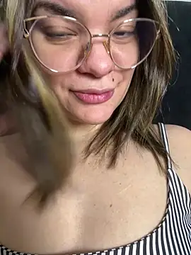 Snapshot of Pribaixinha chatting on 01-17-26, 09:51 Pribaixinha online show from 01-17-26, 09:51