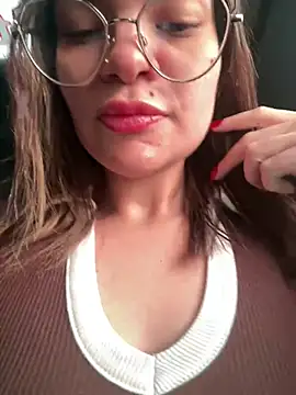 Snapshot of Pribaixinha chatting on 03-03-26, 07:42 Pribaixinha online show from 03-03-26, 07:42