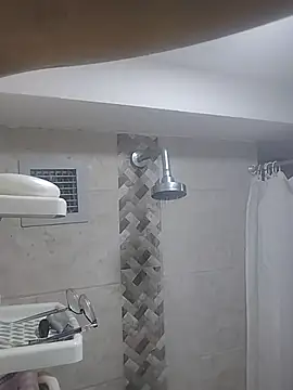 Snapshot of VioletxBloom chatting on 12-05-25, 07:10 VioletxBloom online show from 12-05-25, 07:10