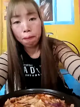 Snapshot of sulove_xx chatting on 04-29-26, 06:17 sulove xx online show from 04-29-26, 06:17