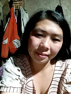 quynhkoolbae online show from 10-12-25, 01:43