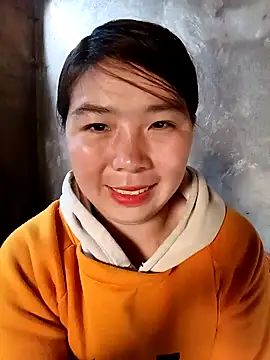 quynhkoolbae online show from 12-21-25, 01:35