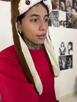 Snapshot of bellamy_095 chatting on 02-28-26, 07:04 bellamy 095 online show from 02-28-26, 07:04