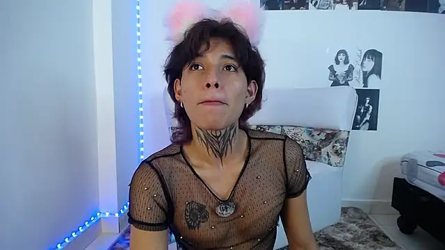 Snapshot of bellamy_095 chatting on 03-14-26, 10:48 bellamy 095 online show from 03-14-26, 10:48