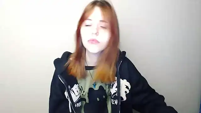 Snapshot of GuessMe___ chatting on 12-15-25, 04:17 GuessMe online show from 12-15-25, 04:17