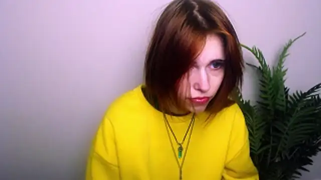 Snapshot of GuessMe___ chatting on 12-21-25, 05:03 GuessMe online show from 12-21-25, 05:03