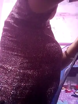 Snapshot of TINASONI chatting on 10-01-25, 02:06 TINASONI online show from 10-01-25, 02:06