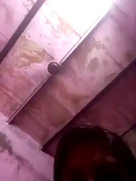 Snapshot of TINASONI chatting on 10-15-25, 02:22 TINASONI online show from 10-15-25, 02:22