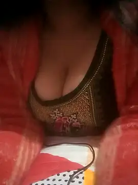 Snapshot of TINASONI chatting on 12-18-25, 02:01 TINASONI online show from 12-18-25, 02:01