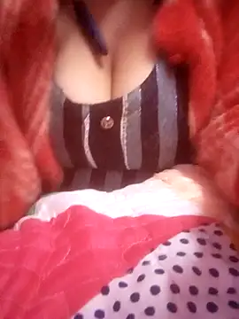 Snapshot of TINASONI chatting on 02-05-26, 04:28 TINASONI online show from 02-05-26, 04:28