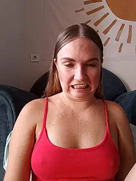 KisaVixen online show from 09-18-25, 10:39